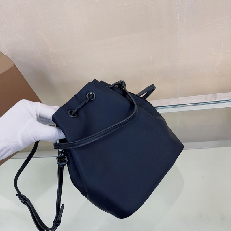 Bv*b*rry bucket bags